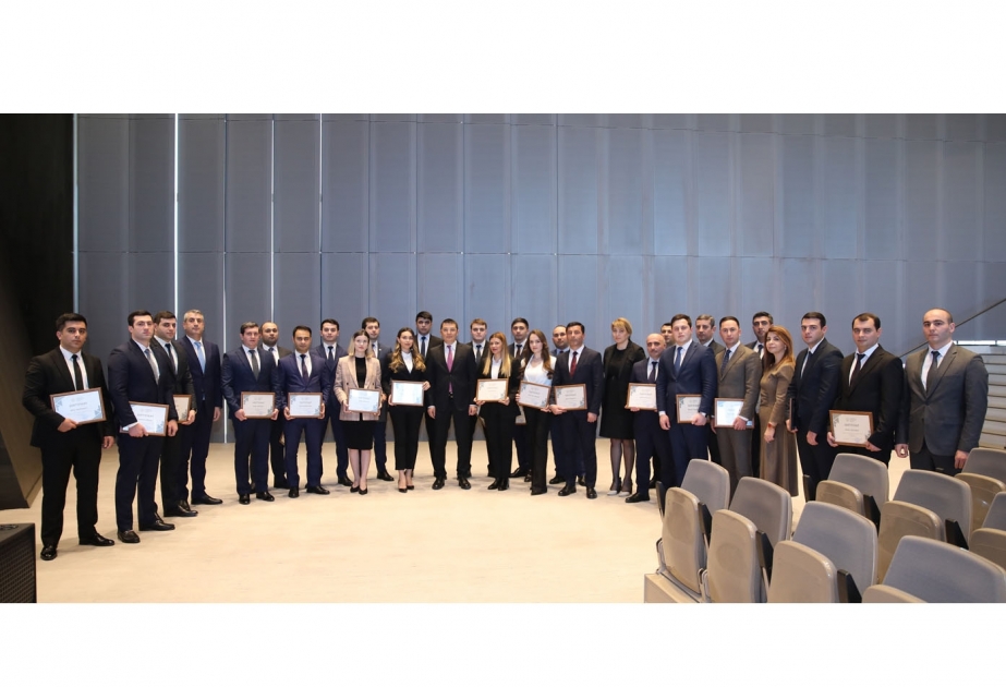 “Uğur yolu” müsabiqəsinin finalçılarına sertifikatlar təqdim olunub