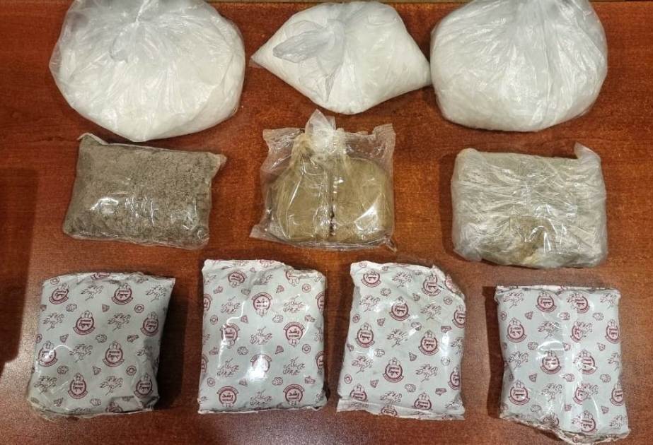 Gömrükçülər külli miqdarda narkotik vasitəni qanunsuz dövriyyədən çıxarıblar