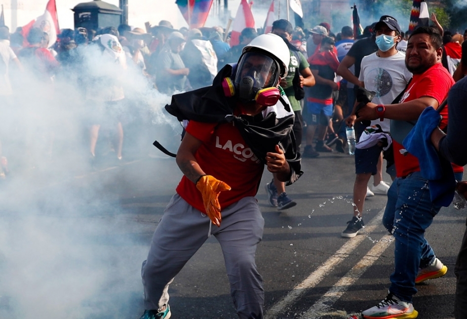 Peru protesters tear-gassed after president calls for truce