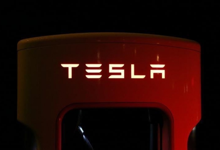 Tesla registra ingresos y beneficios récord en sus resultados del 4T22