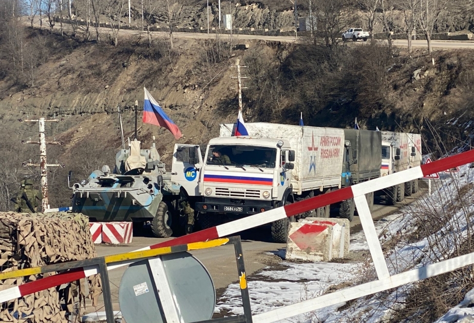 Конвой автомобилей миротворцев свободно проехал через территорию проведения акции
