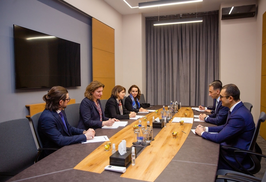 Azerbaiyán y la Corporación Financiera Internacional discuten las oportunidades de cooperación