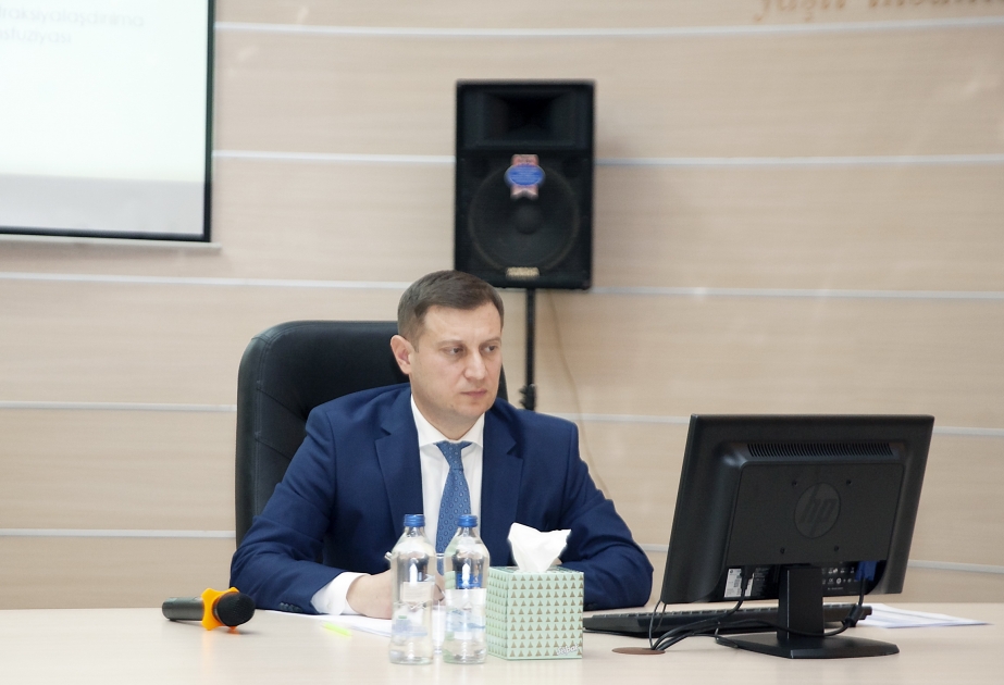 Dövlət tibb müəssisələrində antenatal və doğuşayardım xidməti müzakirə olunub