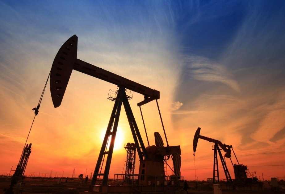 Azerbaijani oil price nears $90
