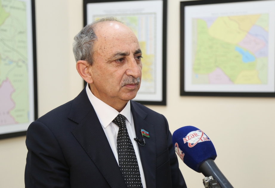 На какие территории предусматривается переселить первоначально западных азербайджанцев? –   председатель общины ответил 