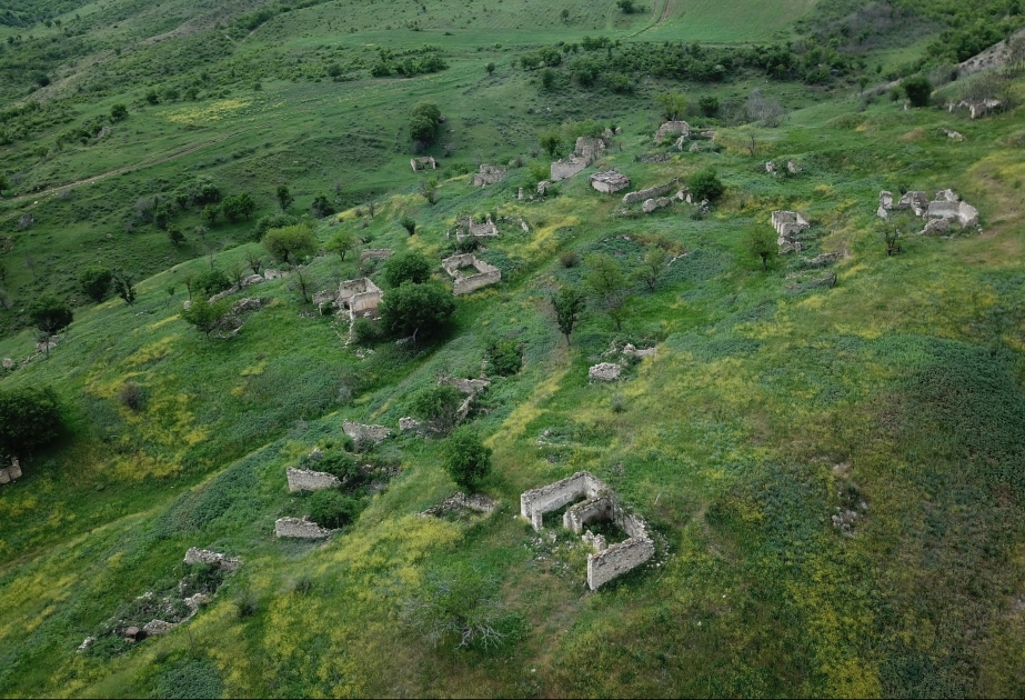 Zəngilan rayonunun Orta Yeməzli kəndi  FOTO