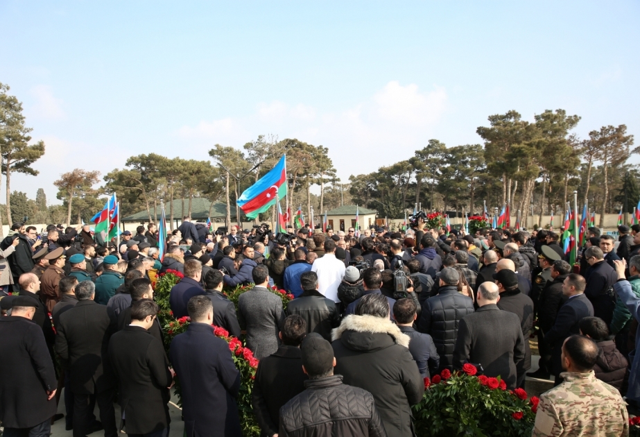 Похоронен Орхан Аскеров, ставший шехидом во время террористической атаки на посольство Азербайджана в Тегеране ВИДЕО