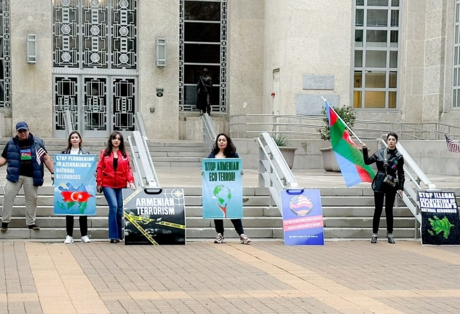 Azerbaijanis hold protest action outside Houston City Hall