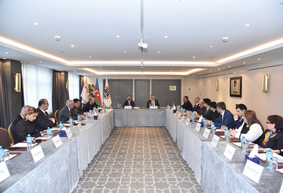 Qarabağ Dirçəliş Fonduna ianə edən Vəkillər Kollegiyasının üzvlərinə sertifikatlar təqdim edilib