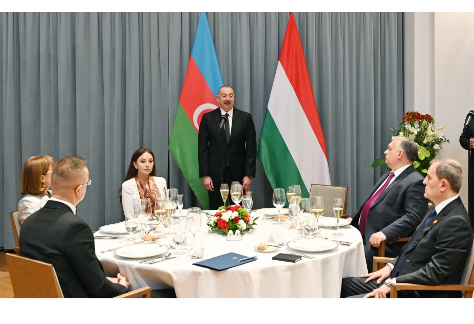 Official dinner was hosted in honor of President Ilham Aliyev and First Lady Mehriban Aliyeva in Budapest VIDEO