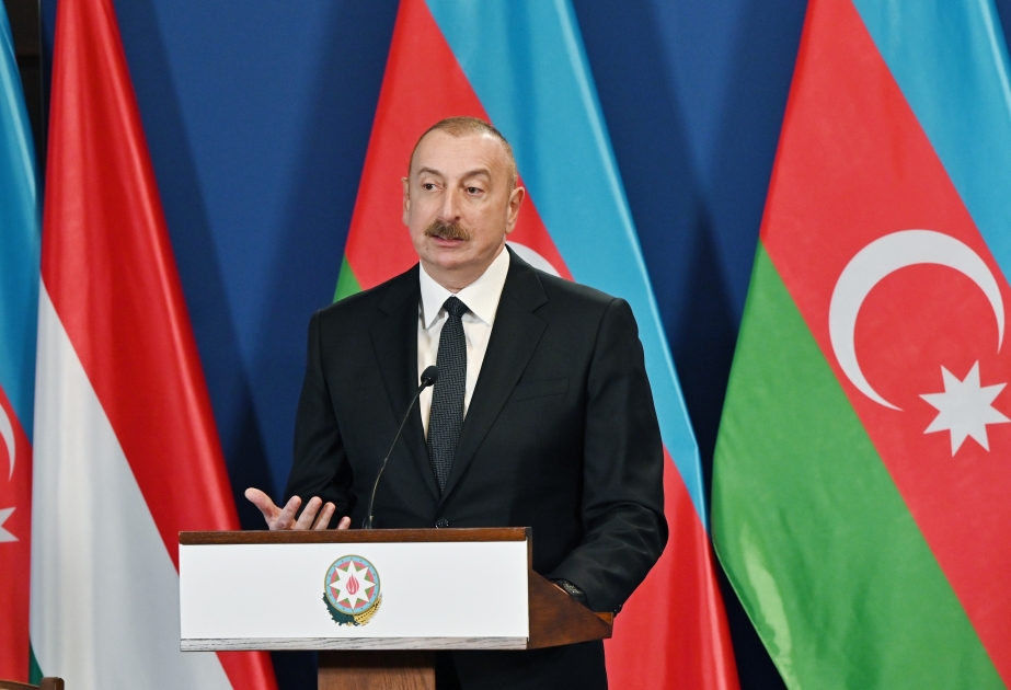 Presidente Ilham Aliyev: