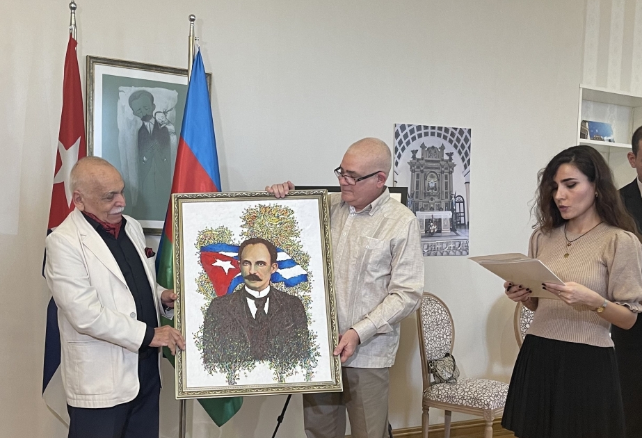 В Баку открылась выставка, посвященная Национальному герою Кубы Хосе Марти Пересу