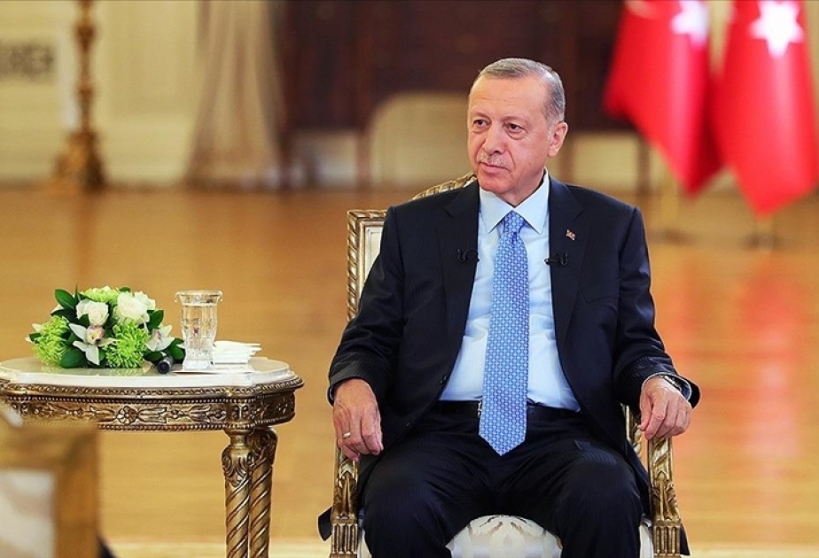 Türkiyə Prezidenti TRT-nin ortaq yayımında aktual məsələlərlə bağlı sualları cavablandırıb