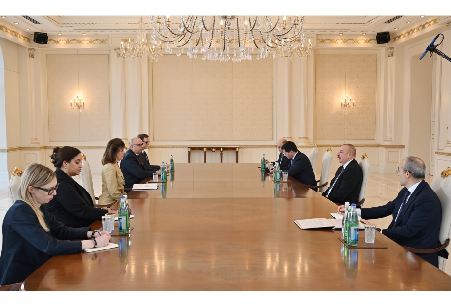 الرئيس إلهام علييف يلتقي مستشارة نائب وزير الخارجية الأمريكي