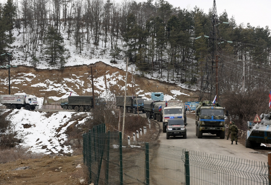 Twenty more vehicles of Russian peacekeepers passed freely through protest area