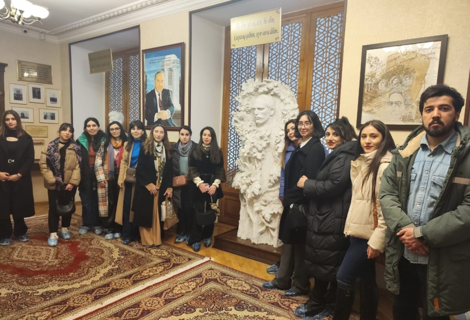 Hüseyn Cavid irsi gənclər arasında təbliğ olunur