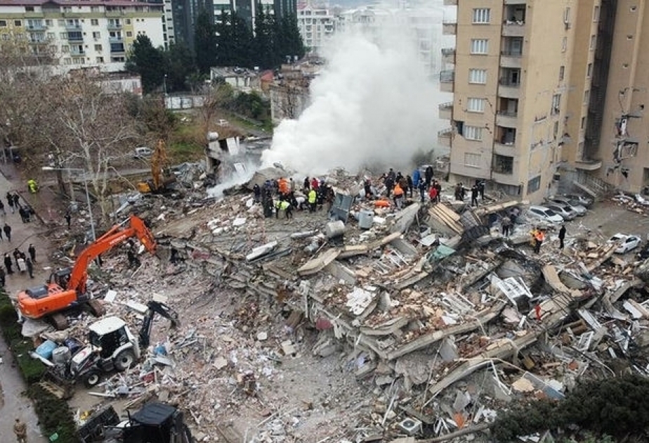 土耳其地震已致1498人遇难，8533人受伤