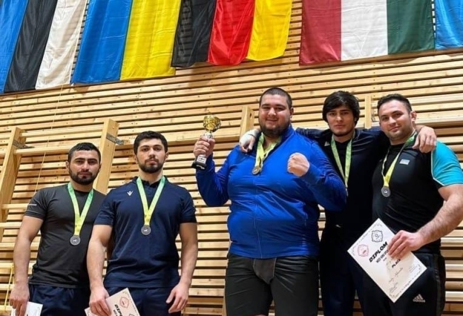 阿塞拜疆相扑运动员在欧洲杯上斩获六枚奖牌