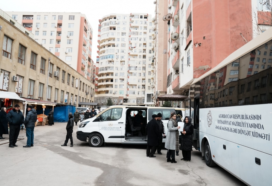 Vətəndaşlara daşınmaz əmlakın qeydiyyatı ilə bağlı səyyar xidmətlər göstərilib
