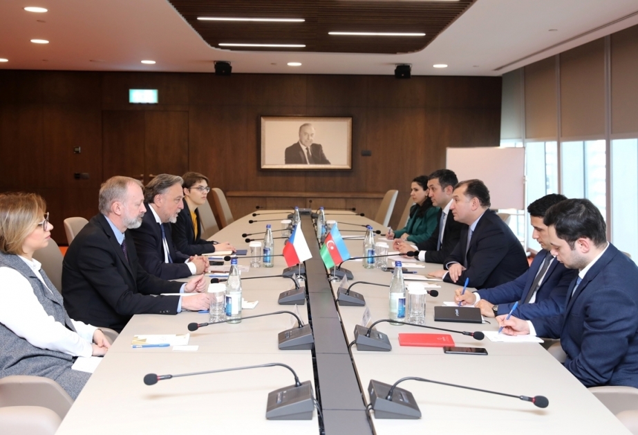 捷克汽车和食品企业代表希望扩展与阿塞拜疆的合作
