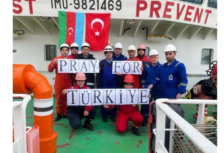 Los marineros azerbaiyanos apoyan a Türkiye