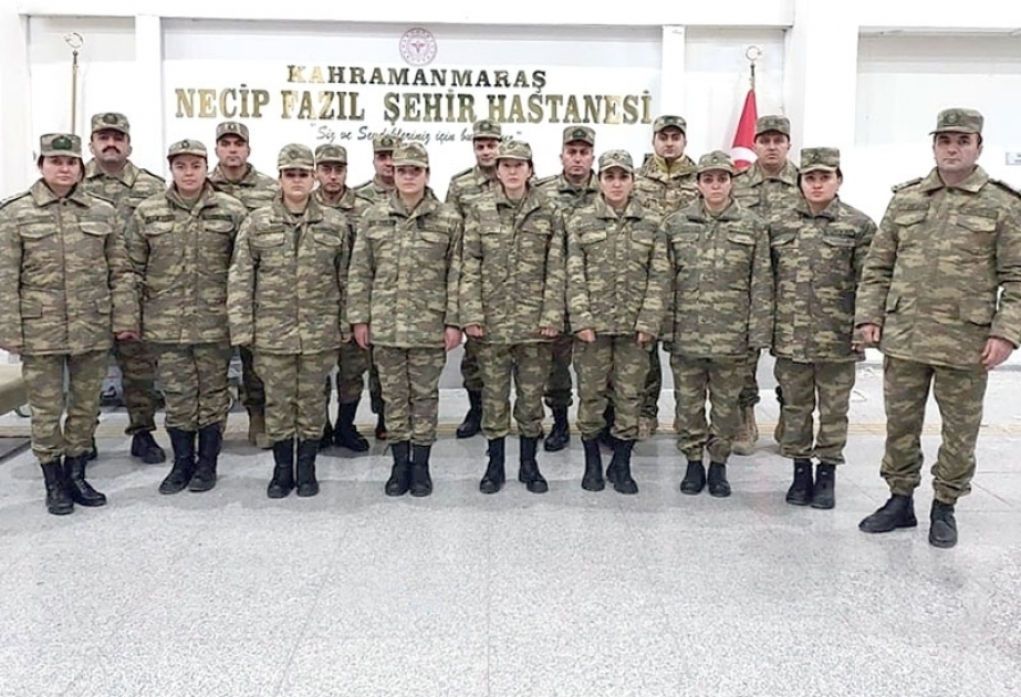 El personal médico militar azerbaiyano llega a Kahramanmarash