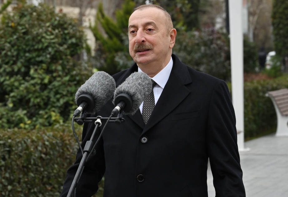 Президент: Произведения Тофика Кулиева поистине являются большим достоянием Азербайджана