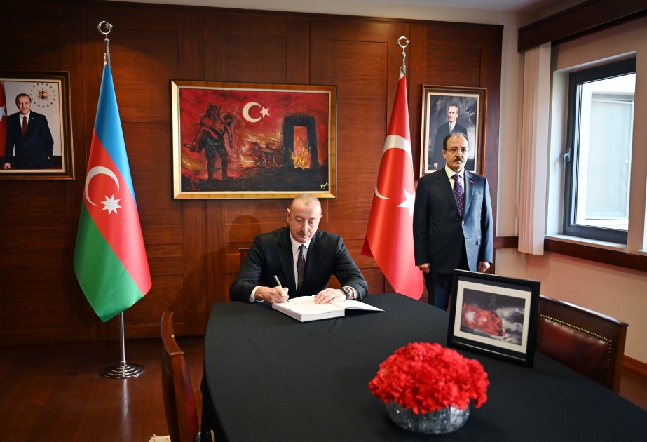 الرئيس إلهام علييف: الشعب الأذربيجاني يمد يد المساعدة طواعية إلى أشقائهم في تركيا