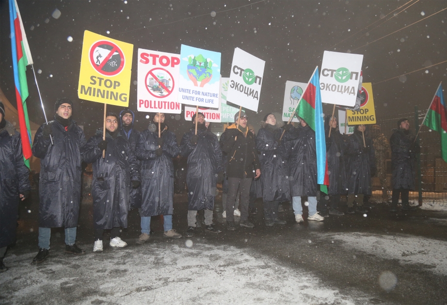 Laçın- Xankəndi yolu: Aksiya iştirakçıları gecə saatlarında da fəaldırlar