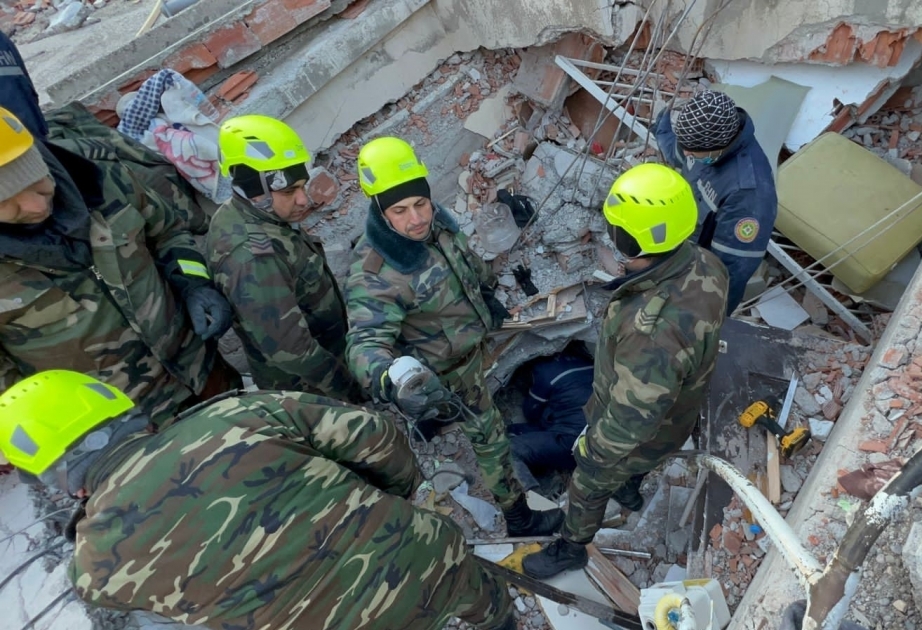 Azerbaijan rescues 37 people from earthquake rubble in southern Türkiye VIDEO
