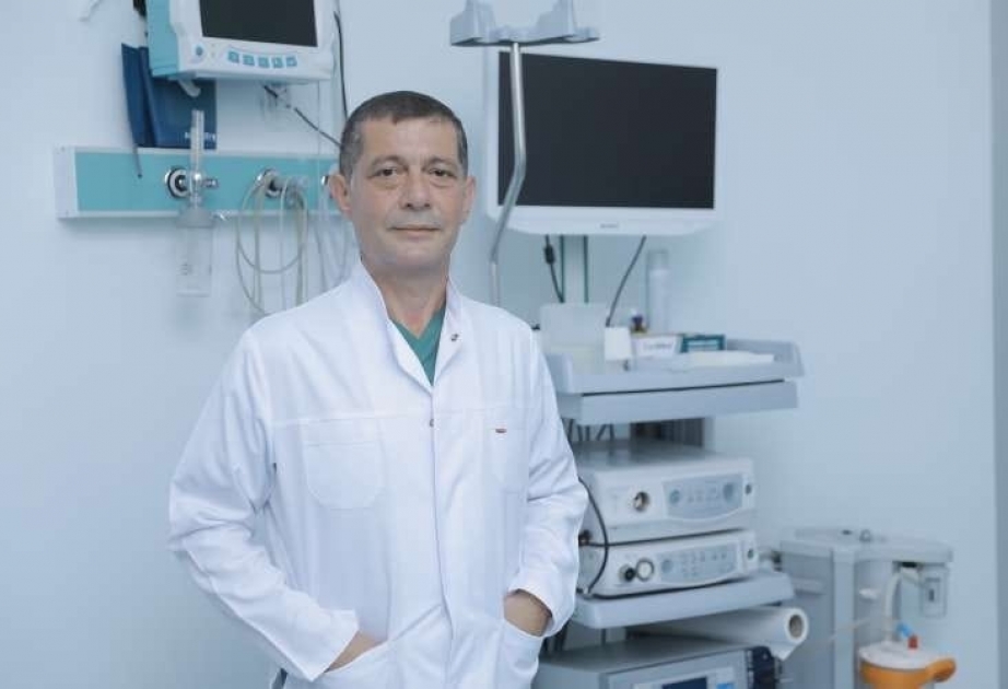 Xəstənin öd yollarından müxtəlif ölçülü 100-dən çox daş çıxarılıb
