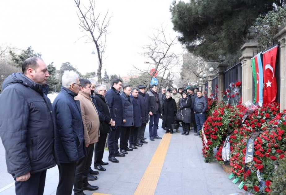 BDU kollektivi Türkiyədəki zəlzələ qurbanlarının xatirəsini anıb