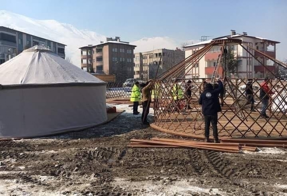 Türk dünyası qardaş Türkiyəyə yardım üçün səfərbər olub