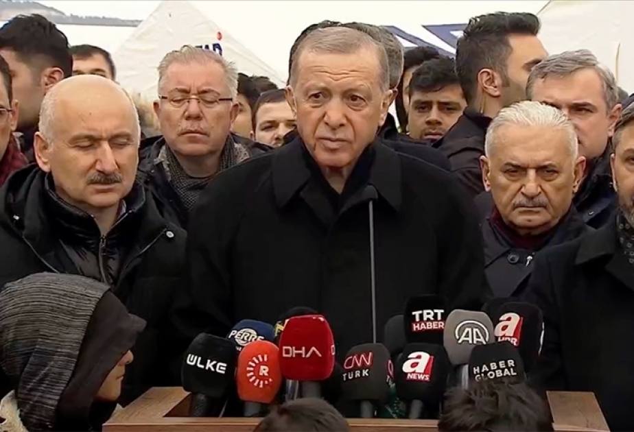 Türkiyə Prezidenti zəlzələ bölgəsinə gedib