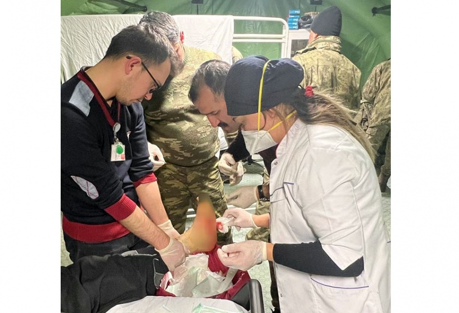 Azərbaycan Ordusunun təcrübəli tibb personalı Kahramanmaraşda fəaliyyətini davam etdirir