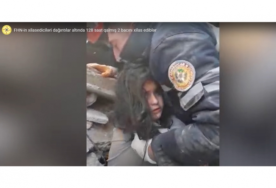 Les secouristes azerbaïdjanais sauvent deux sœurs après les 128 heures passées sous les décombres à Kahramanmaras

