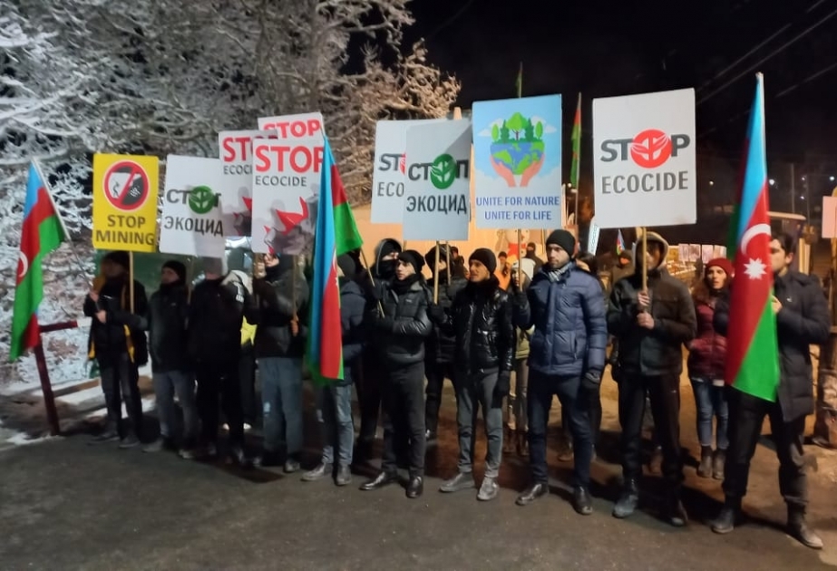 Laçın-Xankəndi yolu: Aksiya iştirakçıları gecə saatlarında da fəaldırlar
