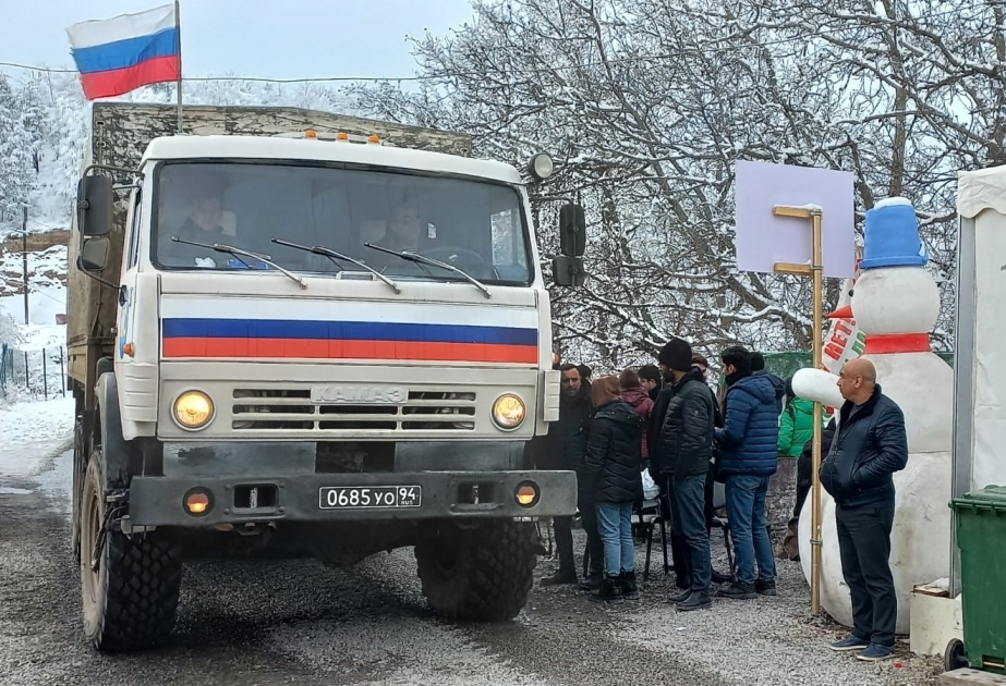 Экоакция: две автоколонны миротворцев беспрепятственно проехали через территорию акции