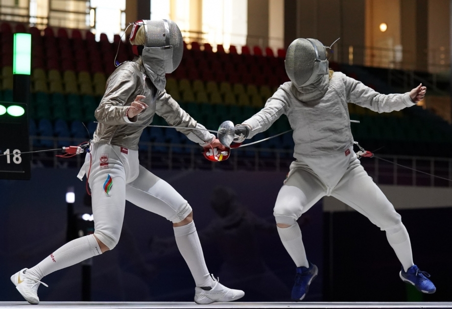 Esgrimistas azerbaiyanas ganan la medalla de plata en la Copa del Mundo