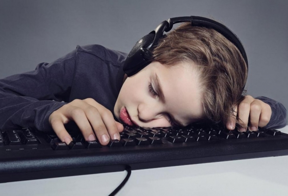 İnternet asılılığı uşaq psixologiyasına mənfi təsir edir
