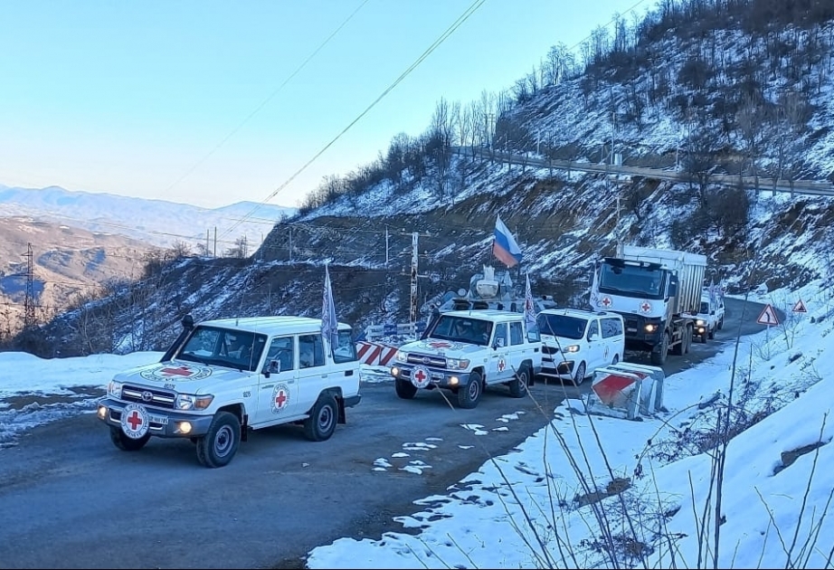 Six ICRC vehicles pass freely through protest area VIDEO