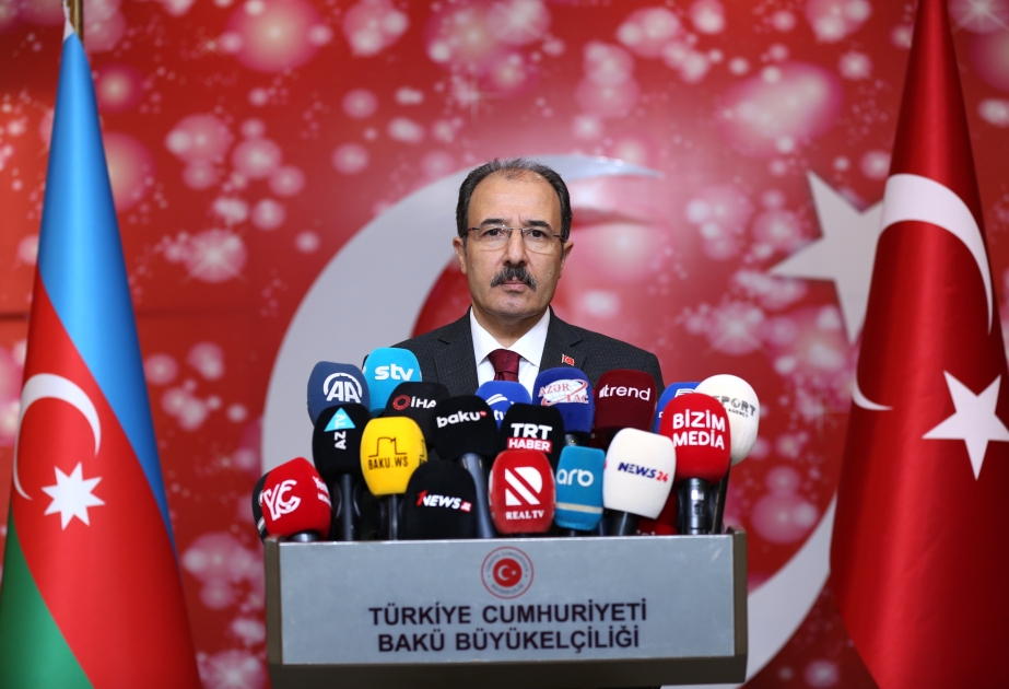 Cahit Bağçı: Zəlzələ bizi sarsıtdığı kimi Azərbaycan xalqını da sarsıtdı VİDEO