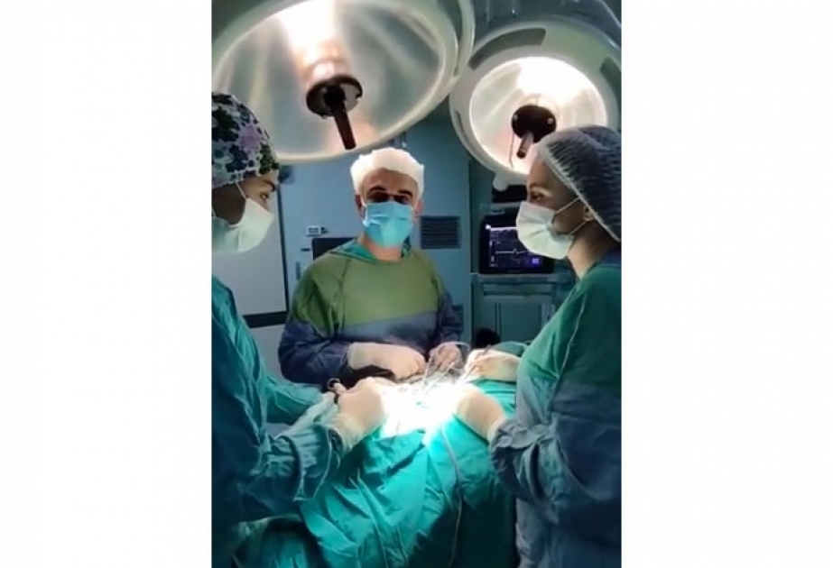 ATU-nun Tədris Cərrahiyyə Klinikasında neyro-monitorinq cihazı vasitəsilə zob əməliyyatı icra olunub