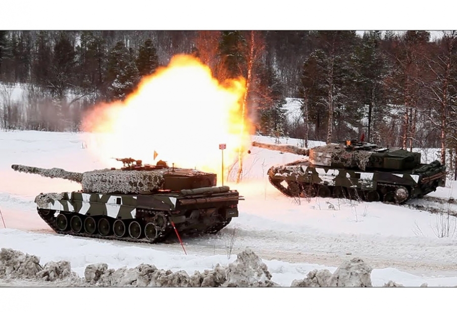 Норвегия передаст Украине восемь основных боевых танков Leopard 2 немецкого производства, сопутствующие боеприпасы и другую бронетехнику