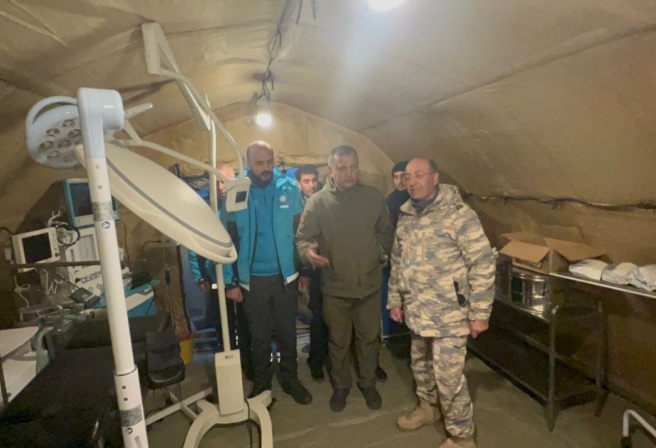 Представители министерств здравоохранения и обороны Турции посетили мобильный полевой госпиталь МЧС