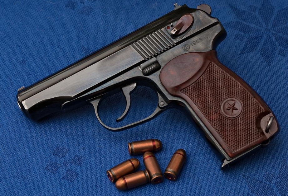 Üstündə “Makarov” markalı tapança gəzdirən paytaxt sakini saxlanılıb