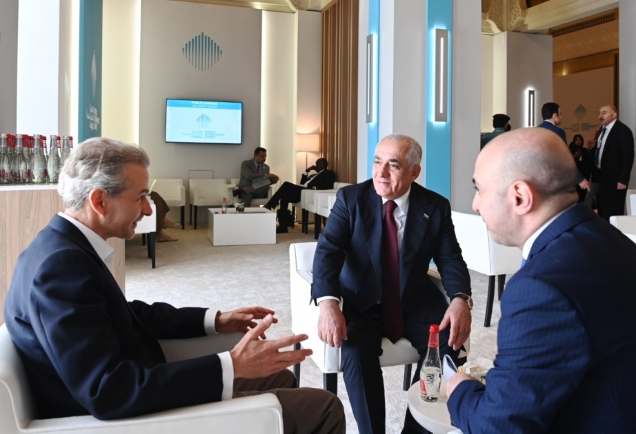 Azerbaijani premier meets with chairman of Henley & Partners in Dubai