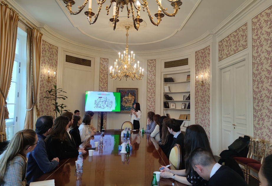 L’ambassadrice d’Azerbaïdjan en France rencontre les étudiants de Science Po Paris