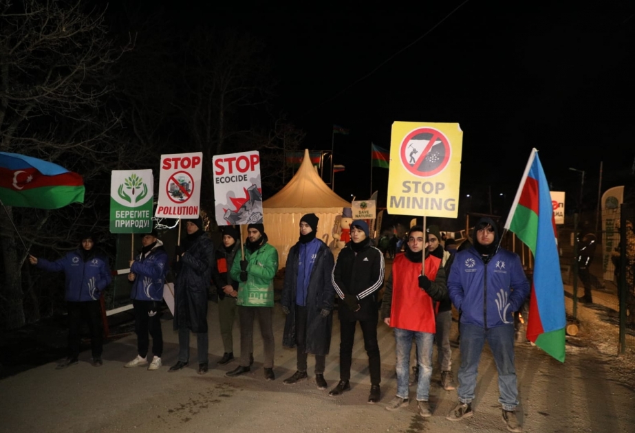 Laçın-Xankəndi yolu: Aksiya iştirakçıları gecə saatlarında da fəaldırlar