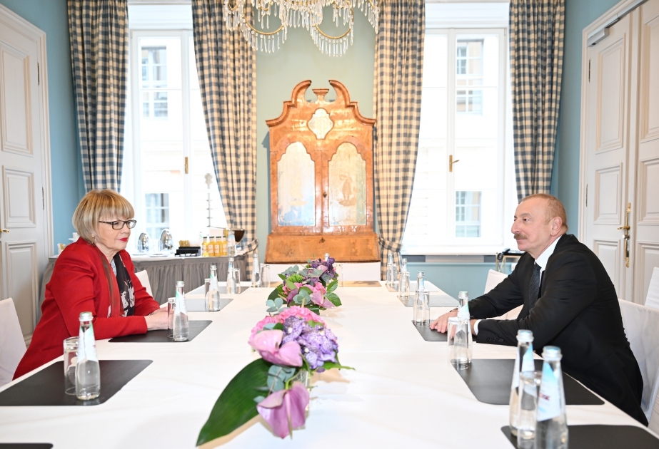 Entretien du président azerbaïdjanais avec la secrétaire générale de l’OSCE à Munich VIDEO